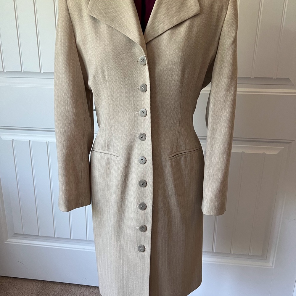 Elegant Cream Women's Dress